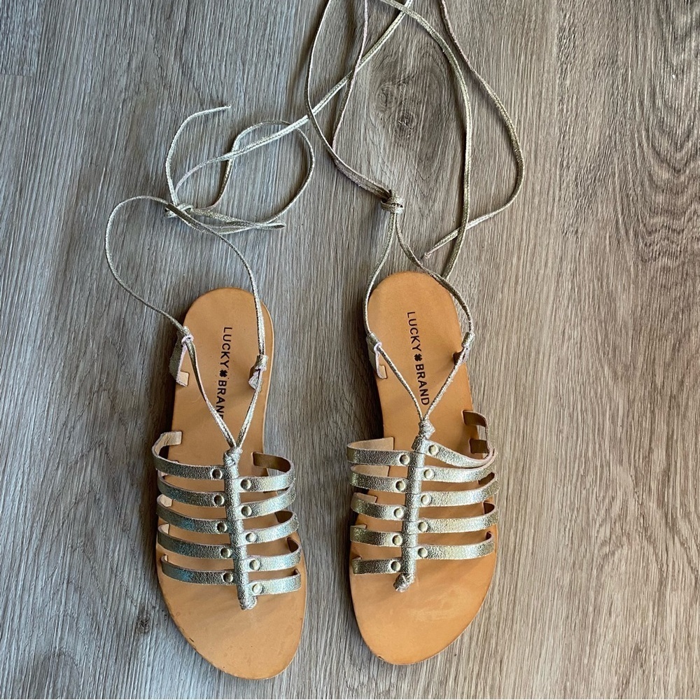 Lucky Brand Colette Gold Crinkle Gladiator Sandals